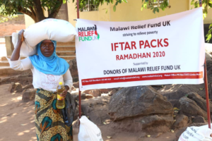 Iftari Packs Being Handed to the poor of Malawi in Ramadan 2020
