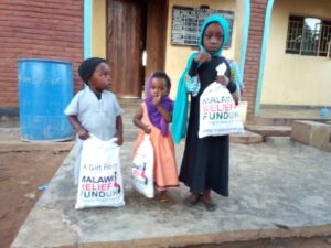 Fitra Distribution Malawi Eid Packs and Eid Gifts 2023 13 Fitra Distribution Malawi Eid Packs and Eid Gifts 2023 13 - Malawi Relief Fund UK